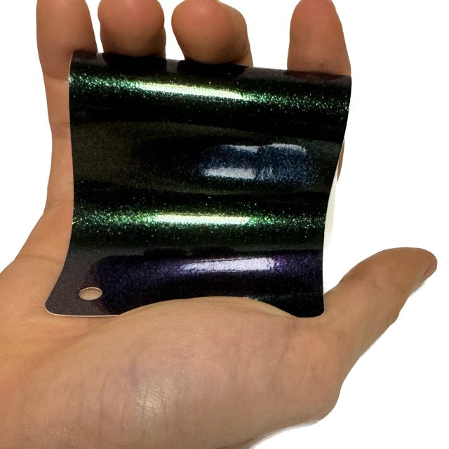 Color Shift Shiny Purple Green Vinyl Wrap swatch