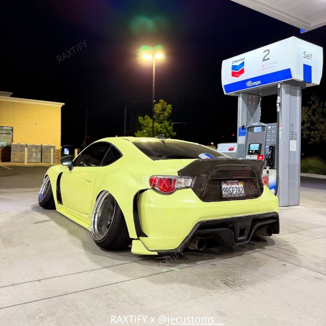 Gloss Metallic Light Lemon Yellow Vinyl Wrap