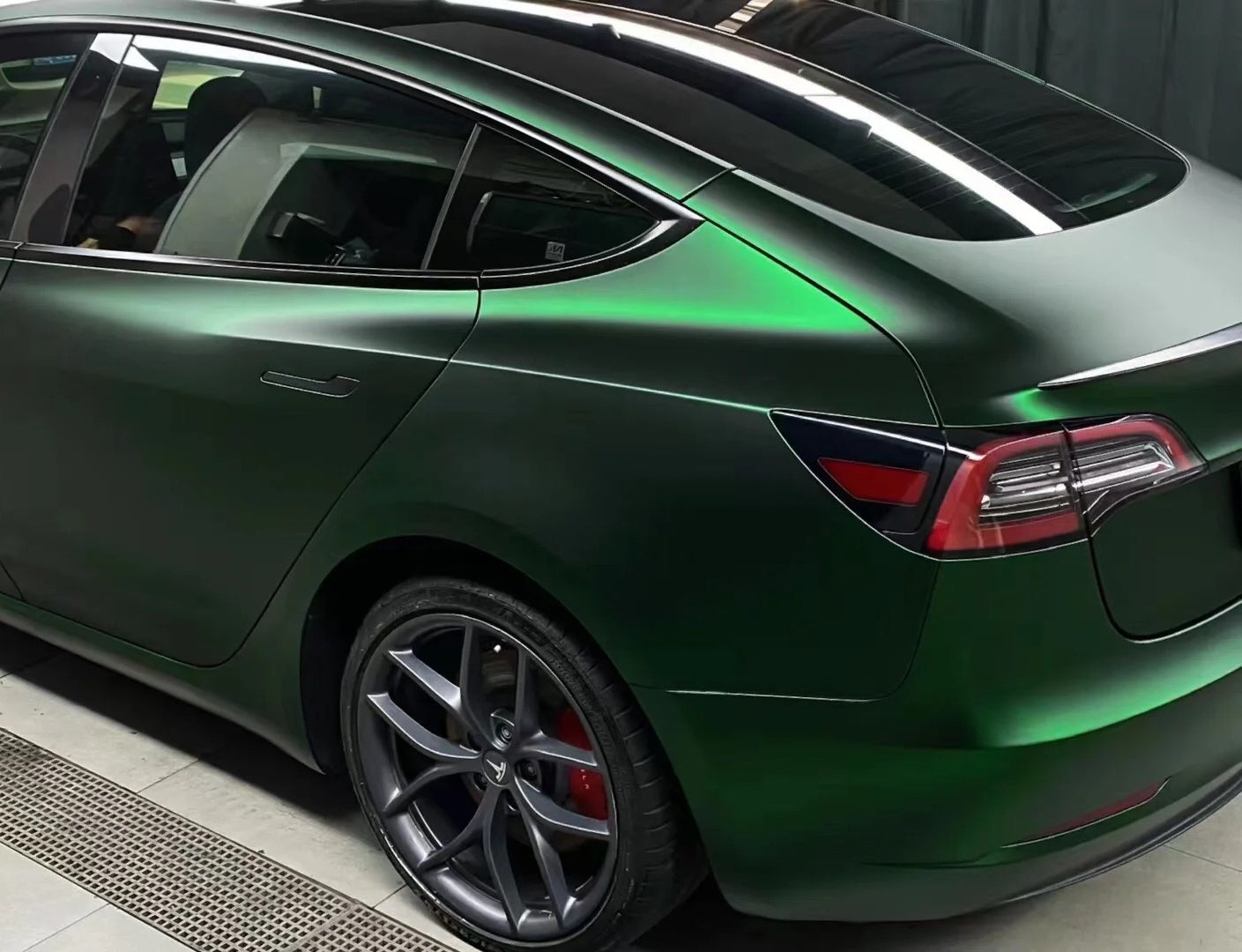 Green 2025 satin wrap