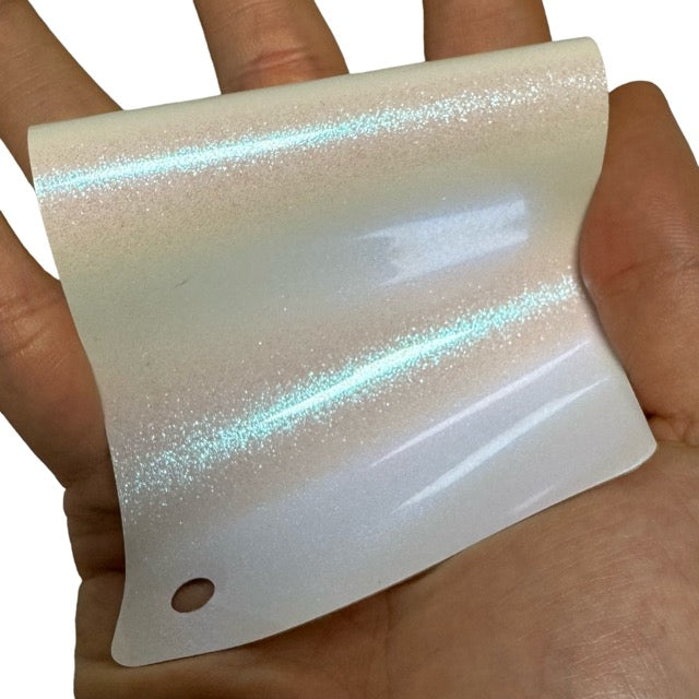 Color Shift Glitter White Blue Vinyl Wrap swatch 