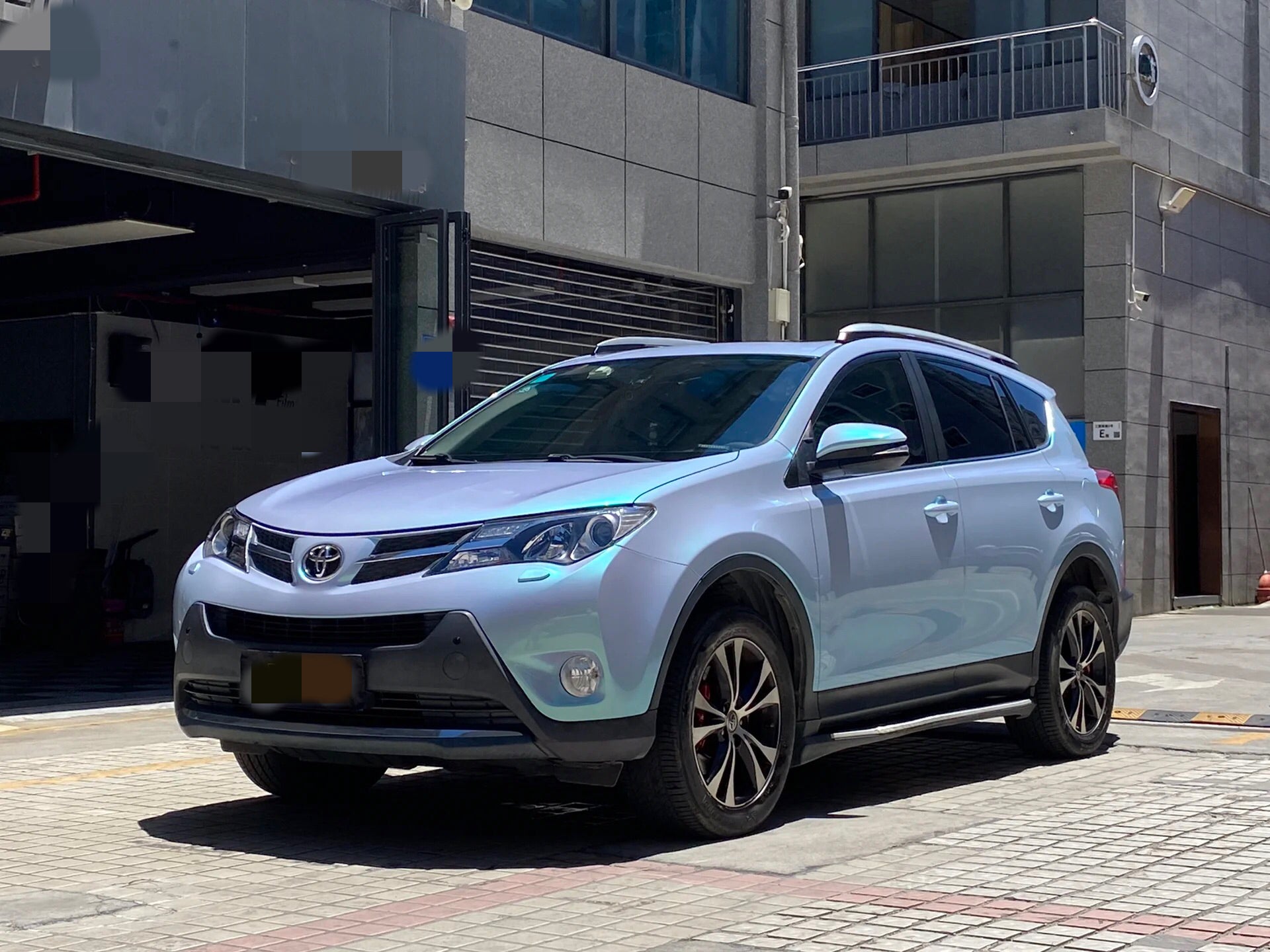 Color Shift Pearl Blue Green Car Wrap