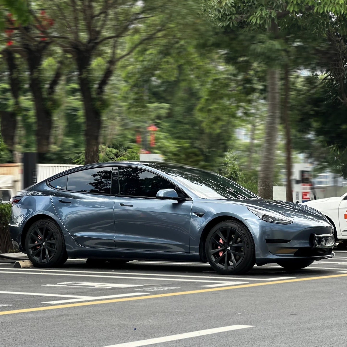 Gloss Metallic Byron Blue Vinyl Wrap