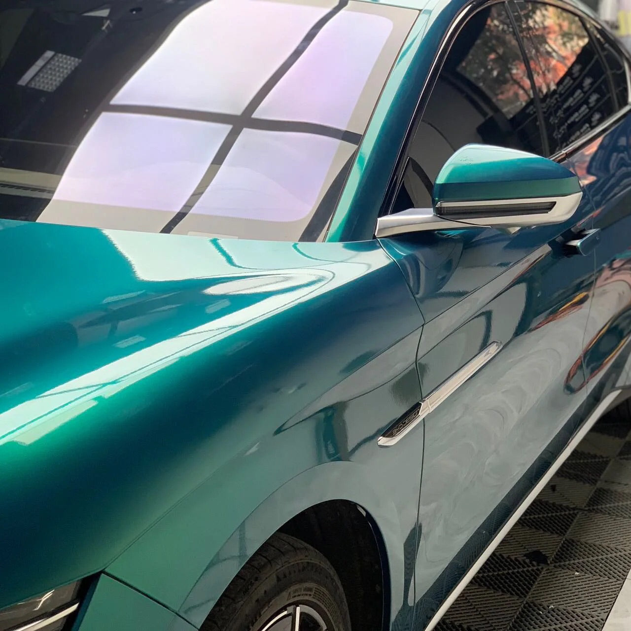 Gloss Metallic Coral Dark Green Vinyl Wrap