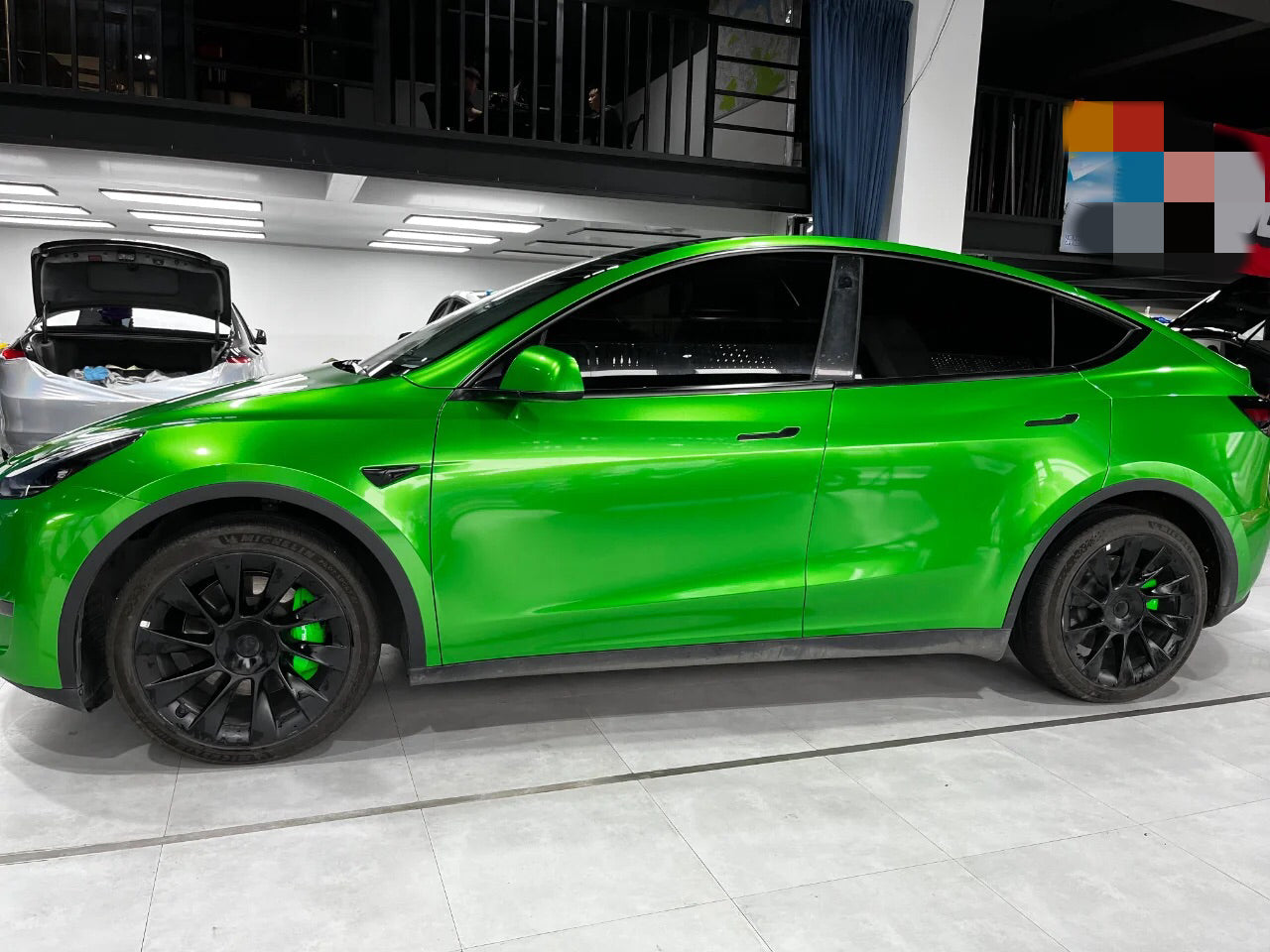 Gloss Metallic Flame Green Wrap