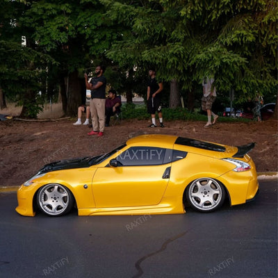 Gloss Metallic Golden Yellow Vinyl Wrap nissan 370z