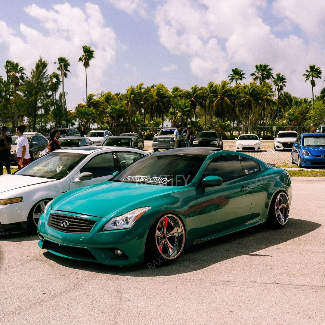 Gloss Pine Green Vinyl Wrap infiniti g35 