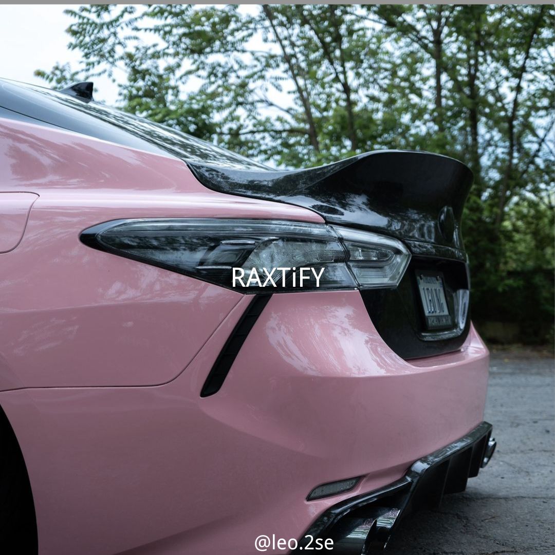 close-up of Gloss Rouge Pink Vinyl