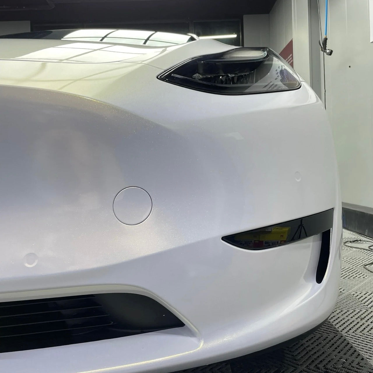 Color Shift Glitter White Gold Vinyl Wrap 