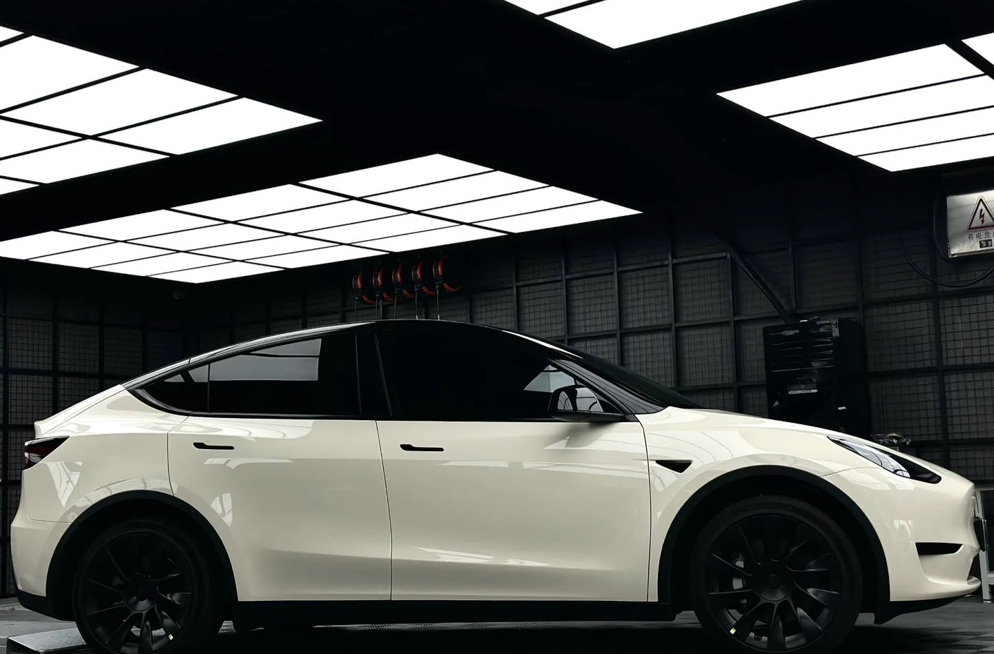 Super Gloss Pepper White Vinyl Wrap