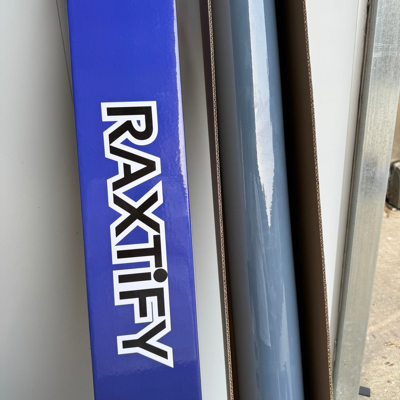 RAXTiFY Gloss China Blue Vinyl Car Wrap