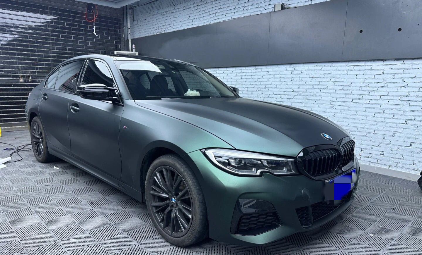 Satin Chrome Hunter Green Car Wrap Color 