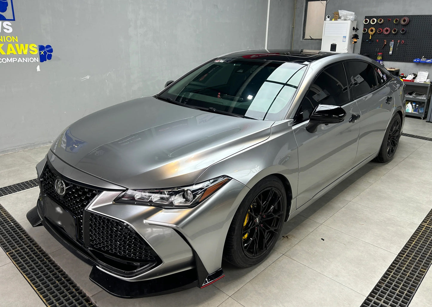 Gloss Metallic Mercury Silver Car Wrap