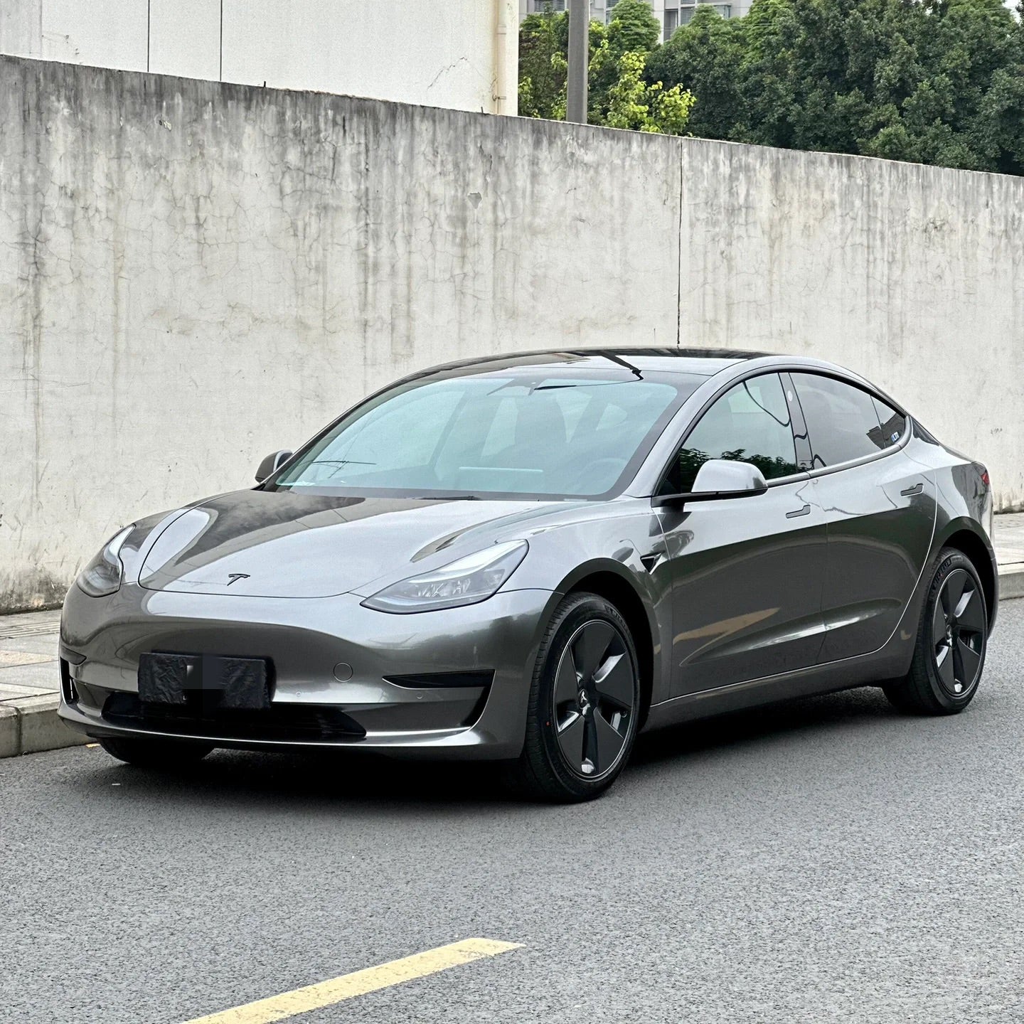 Gloss Metallic Gunmetal Gray Car Wrap