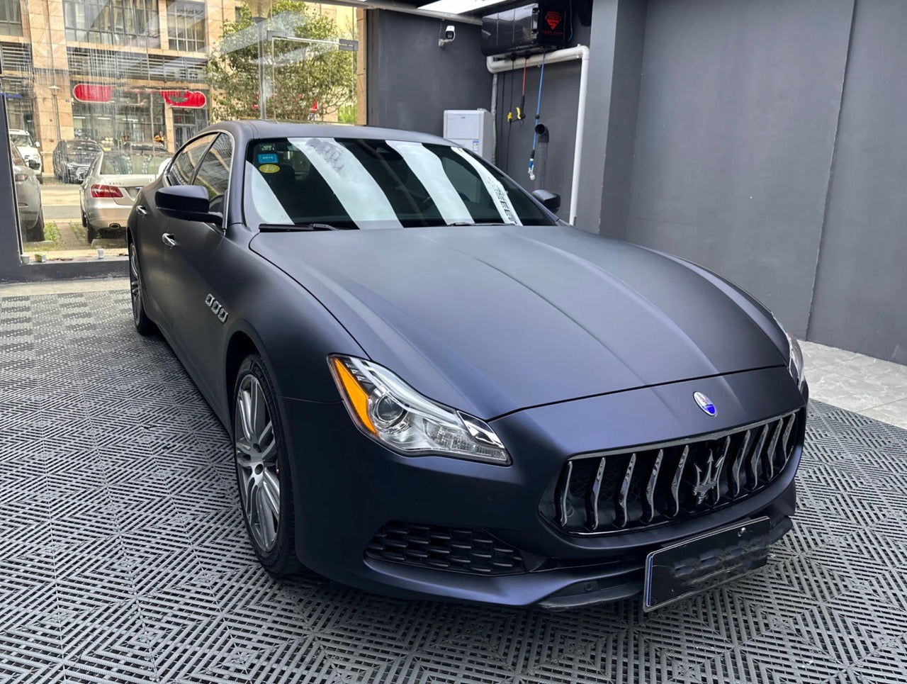 Satin Chrome Black Blue Vinyl Wrap Maserati