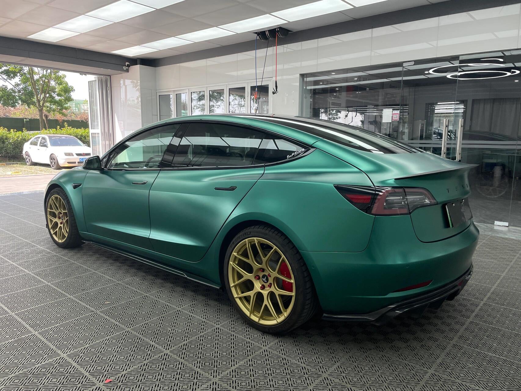 Satin Metallic Emerald Green Vinyl Wrap