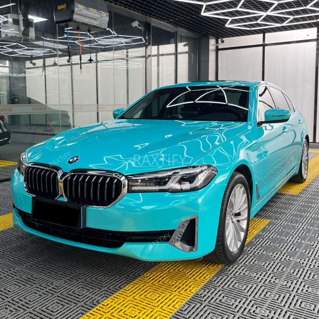 Gloss Metallic Tiffany Blue Car Wrap