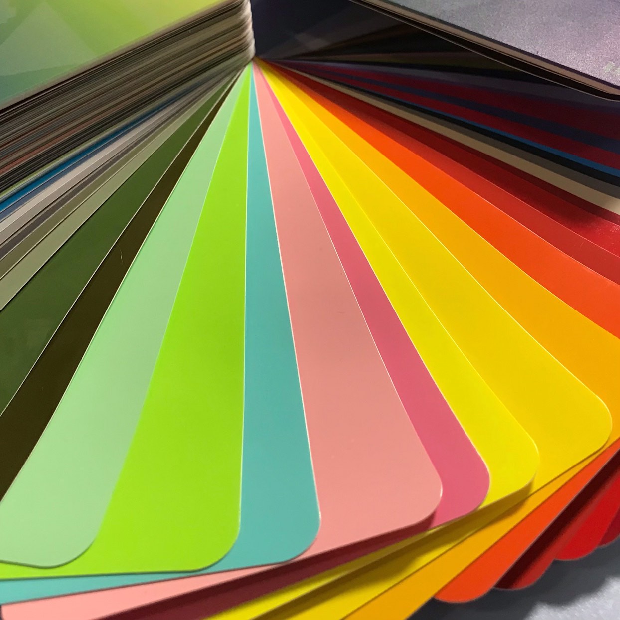 RAXTiFY color vinyl wrap sample book